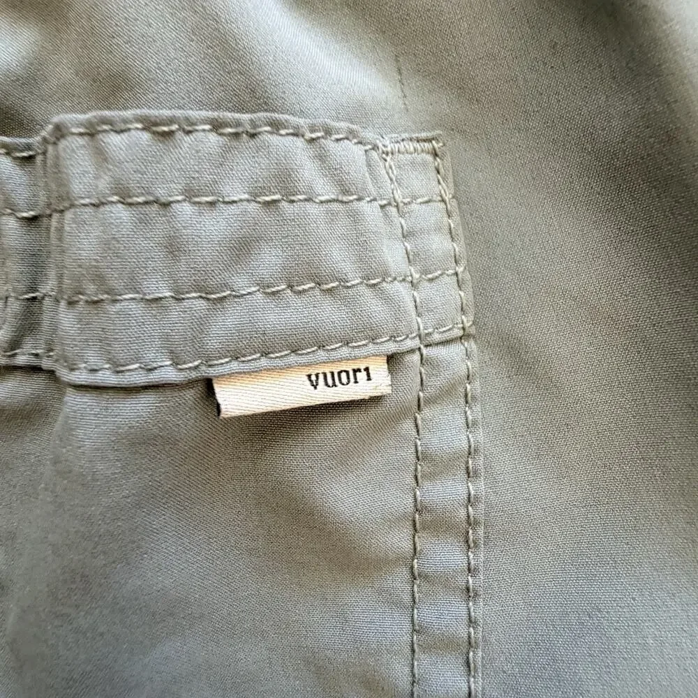 Vuori Men's Kore Green Logo Lined Shorts Stretch 7